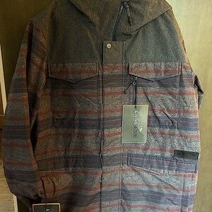 🔥Burton, NWT, triple layer, gorgeous, stylish Snowboarding/Skiing jacket!